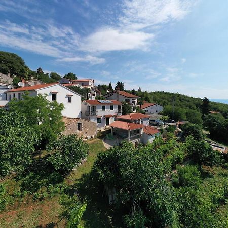 Apartments Tinka Brseč المظهر الخارجي الصورة