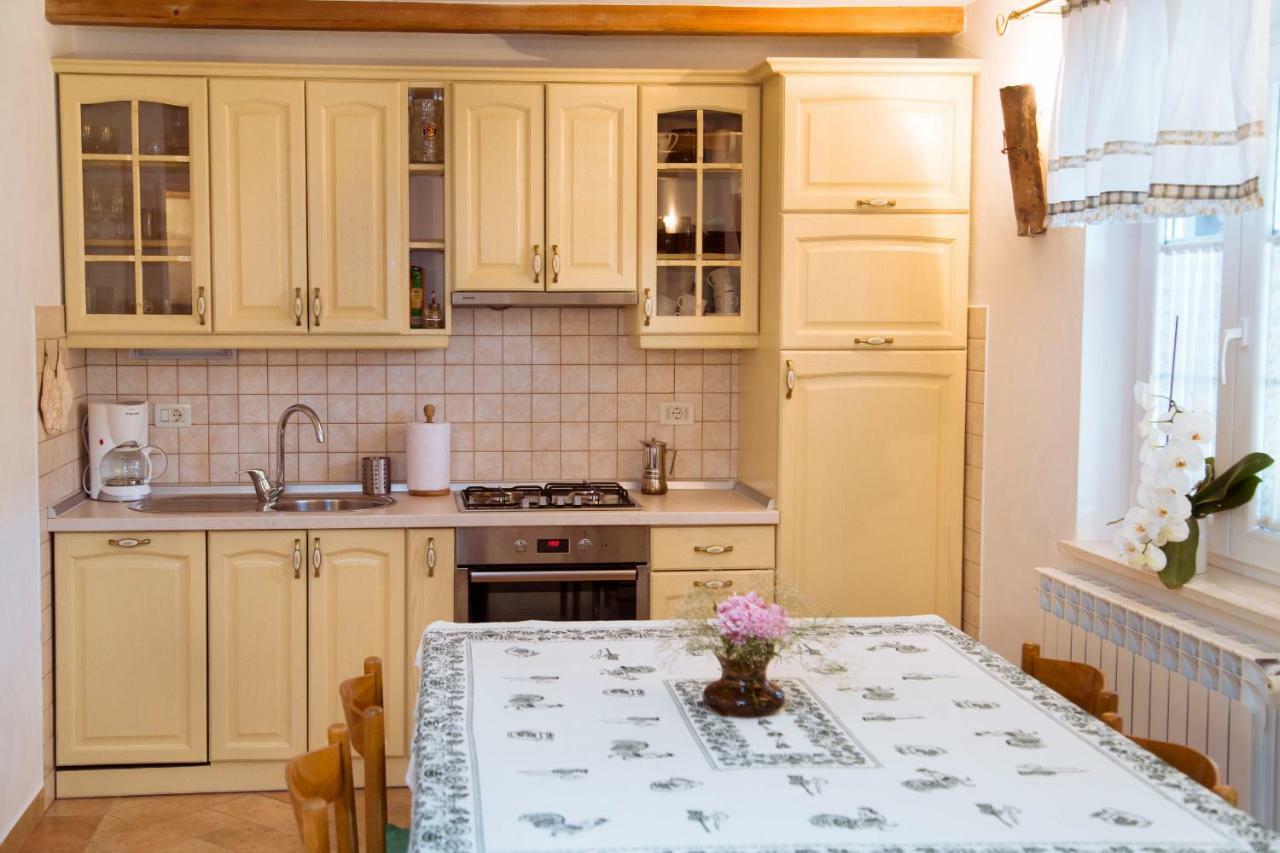 Apartments Tinka Brseč المظهر الخارجي الصورة