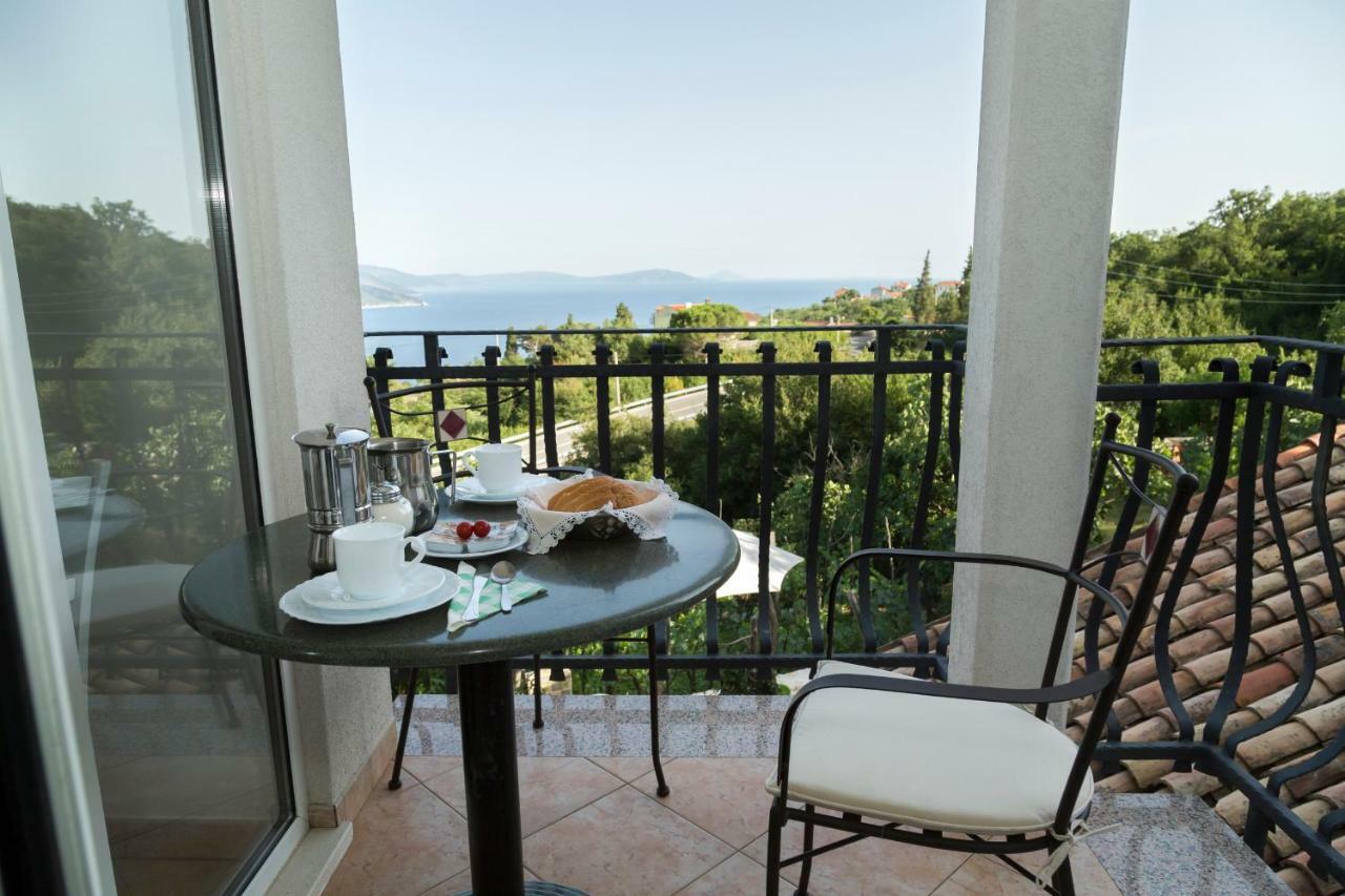 Apartments Tinka Brseč المظهر الخارجي الصورة